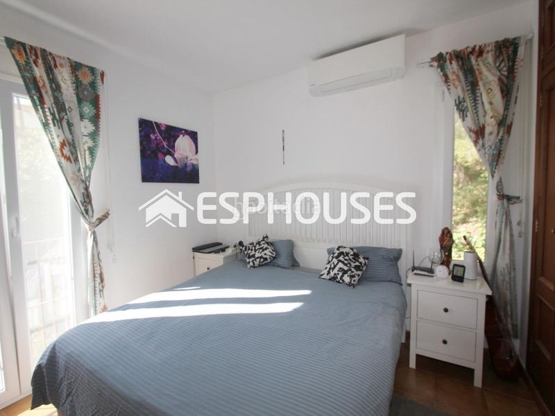 Foto bc8388c4-a101-4e8d-804e-38cf108d2163. Casa amb piscina a Altea la vella Altea