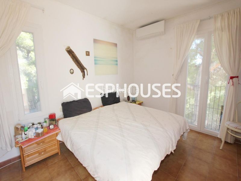 Foto df3f4b4a-f8b5-47f2-ab85-4acb52d57a3f. Casa amb piscina a Altea la vella Altea