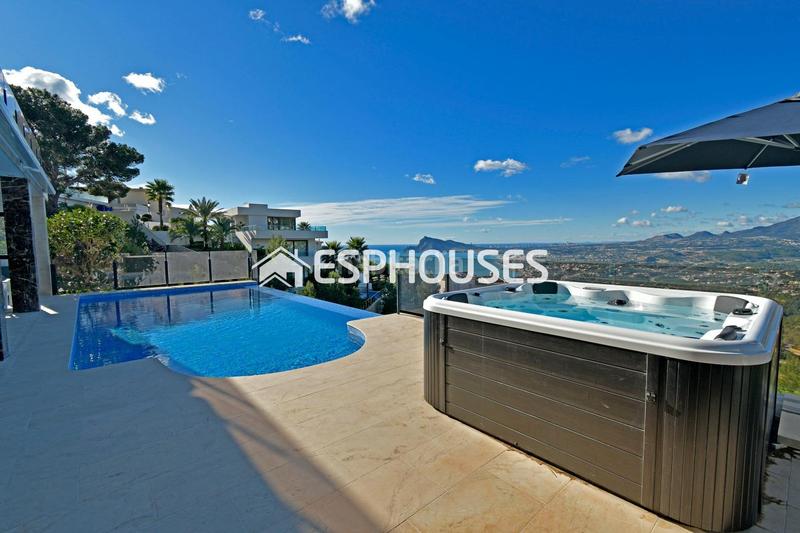 Foto 6edfcbfe-6d34-4c2f-b4a4-ea69061e3ce6. Casa villa de lujo llave en mano de nueva construcción hills en Altea