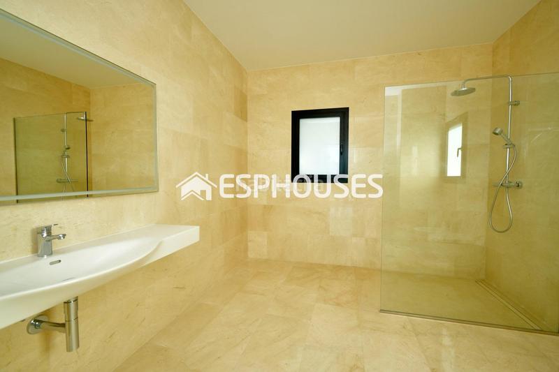 Foto b03494e8-d996-400d-b08c-bd503a406547. Casa villa de lujo llave en mano de nueva construcción hills en Altea