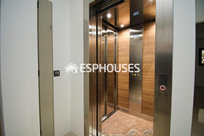 Foto c1b127c4-e9c5-460f-a311-88a2539a0ffb. Casa villa de lujo llave en mano de nueva construcción hills en Altea