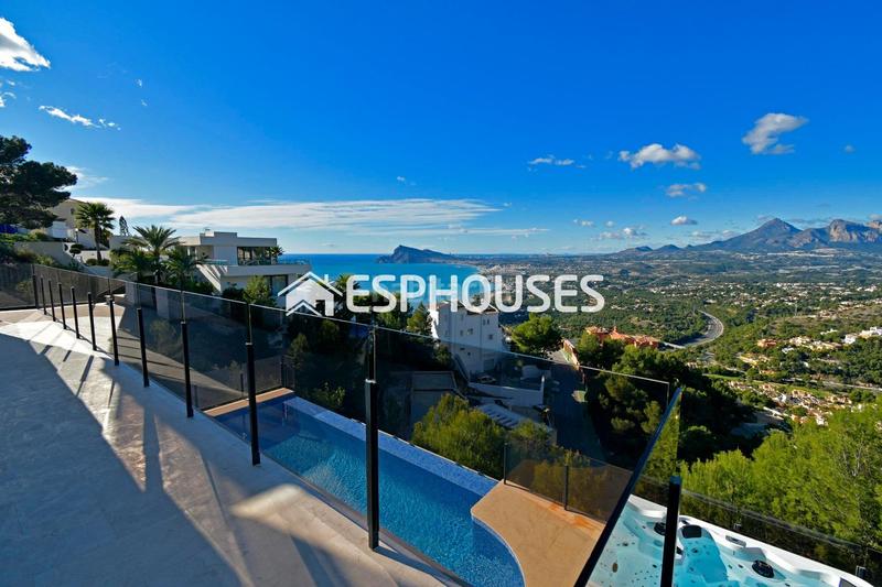 Foto cdb8b8e0-4734-469d-ad16-e2a43e99e4d1. Casa villa de lujo llave en mano de nueva construcción hills en Altea