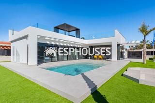 Casa a Algorfa. Villas de lujo en la finca golf con solárium y piscina privada