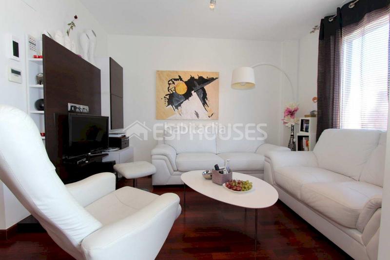 Foto 1bbf6867-80bf-4692-8068-4bbae83e3d84. Casa amb aparcament piscina a Guardamar Playa Guardamar del Segura