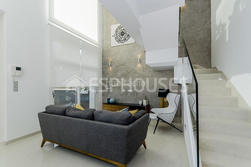 Foto 1c77e20e-30f4-4c37-8f05-f3b7173282ac. Casa amb aparcament piscina a Rojales