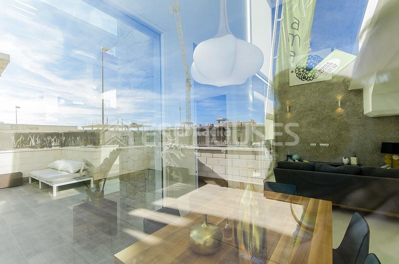 Foto bfab0c5a-88a7-49ef-a487-50886ff0565b. Casa amb aparcament piscina a Rojales