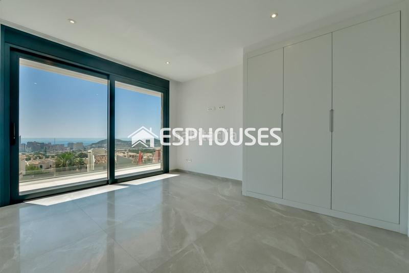 Foto 2c0df186-cea3-40ee-9274-21aa1564fe01. Haus mit heizung parking pool in Golf Bahía Finestrat