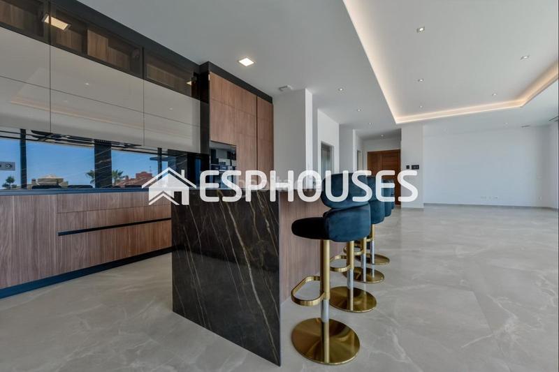 Foto 96a9c626-b65e-4786-b8ea-bc9c5fb18836. Haus mit heizung parking pool in Golf Bahía Finestrat