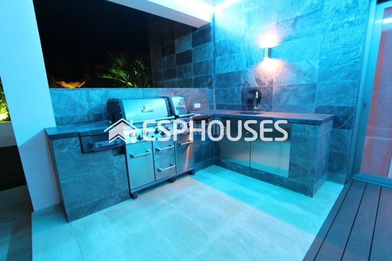 Foto b6d4e3e7-cbef-4cca-9feb-b79e09cf86aa. Casa lujosa y exclusiva villa en canuta, e en Benicolada - Las Adelfas Calp
