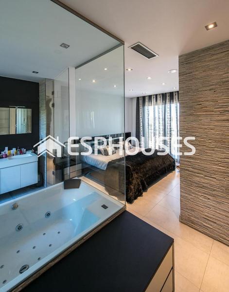 Foto dec1d23f-85e5-4653-9495-3fa6e07fd65e. Casa lujosa y exclusiva villa en canuta, e en Benicolada - Las Adelfas Calp