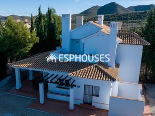 Casa adossada a La Pinilla - Las Palas. Villas en plena naturaleza en los altos de las palas