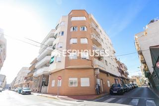 Apartament a Pueblo. Piso con ascensor y listo para entrar a vivir en zona centro de