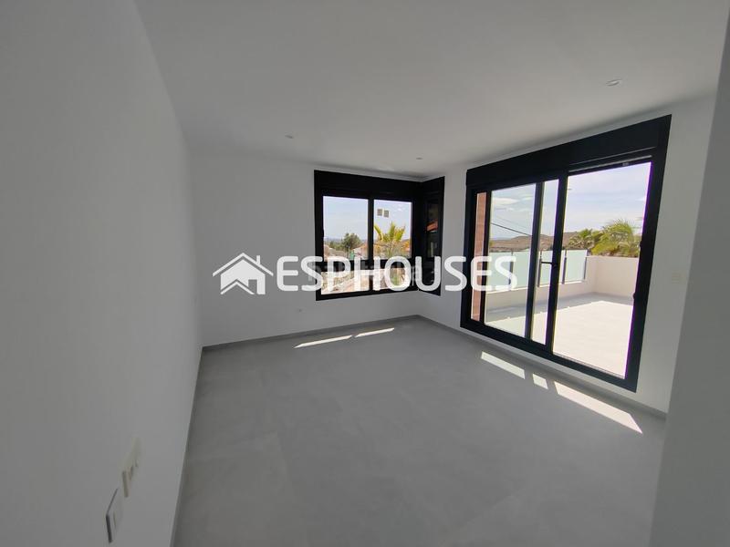 Foto 47ac51fa-a7eb-4491-8054-5e6c014cfce5. Maison avec piscine dans Busot