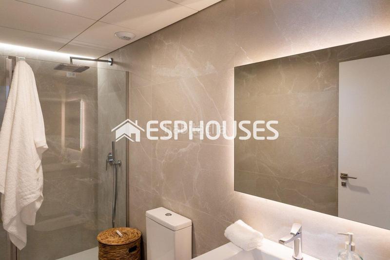 Foto 1e201c25-e4ce-42f9-8bda-57a90a320829. Erdgeschoss mit heizung parking pool in Noroeste Santa Pola