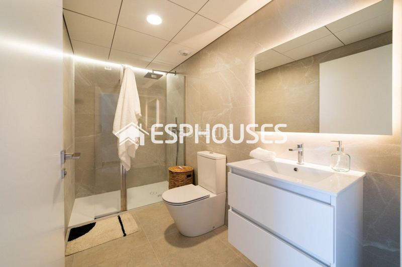 Foto 49f9913c-060c-46f1-b5c2-a187b0f2cad0. Erdgeschoss mit heizung parking pool in Noroeste Santa Pola