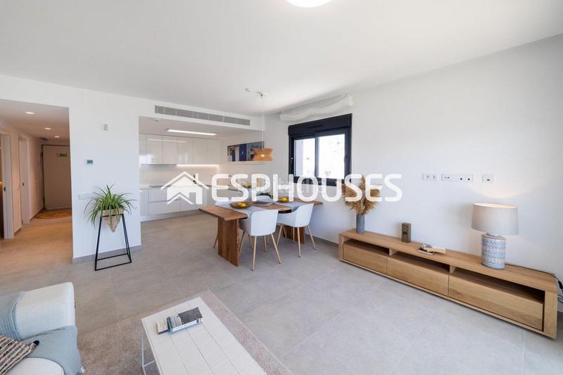 Foto 59700994-6fc5-4c23-9472-2e06d1f673c4. Erdgeschoss mit heizung parking pool in Noroeste Santa Pola