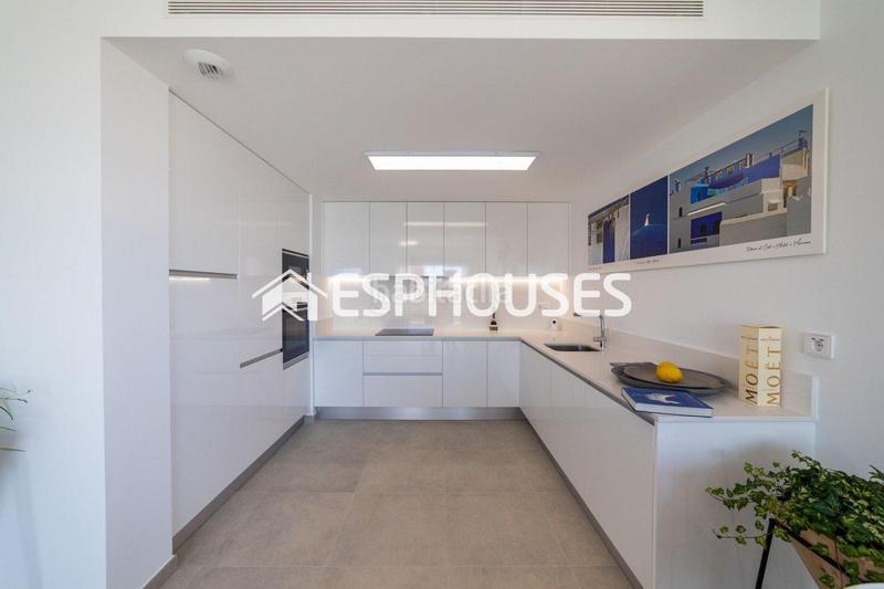 Foto 72a768fa-205c-4077-8f0e-7796d0b8ad37. Erdgeschoss mit heizung parking pool in Noroeste Santa Pola