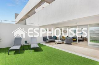 Casa a Los Balcones-Los Altos. Residencial de obra nueva en los balcones torrevieja