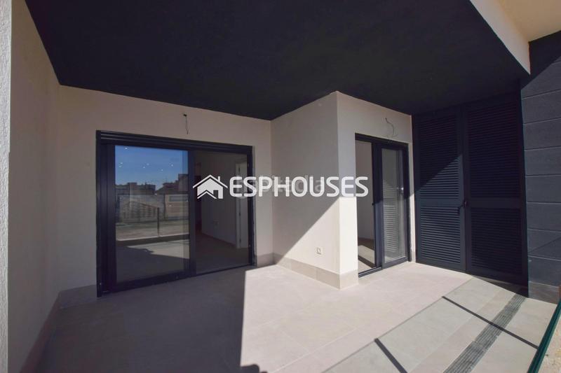 Foto 2fb0c694-1a24-4941-9e47-e71f93c3975c. Erdgeschoss mit parking pool in Torreblanca Torrevieja