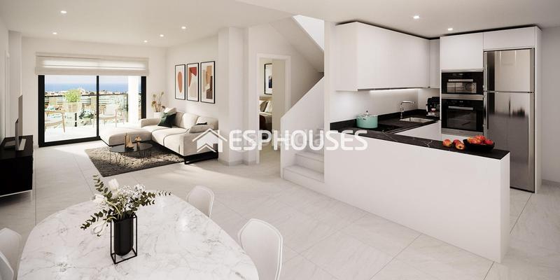 Foto ee8829a0-6732-45dc-bf77-c99848505629. Erdgeschoss mit parking pool in Torreblanca Torrevieja