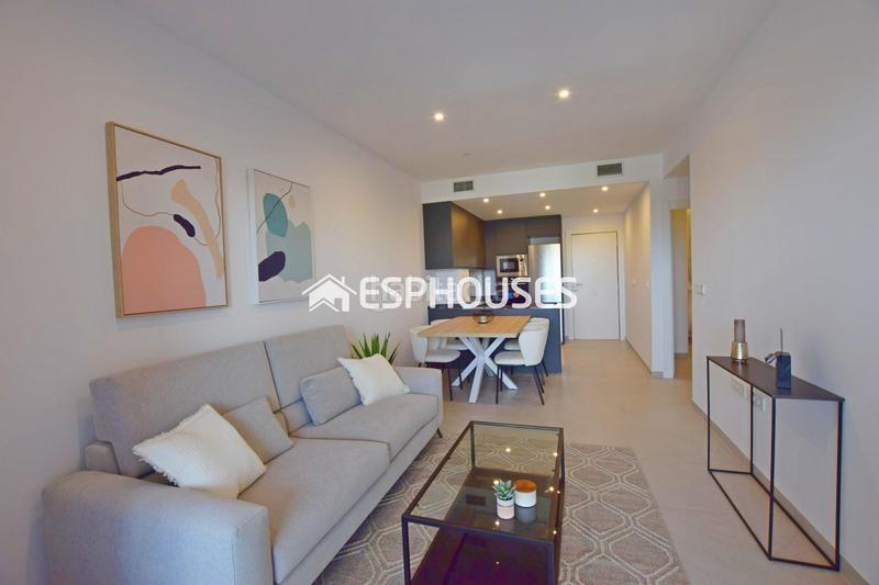 Foto fee50c90-5835-4f85-b4d0-f5511ee1e481. Erdgeschoss mit parking pool in Torreblanca Torrevieja