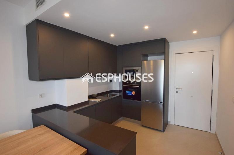 Foto ff3daa69-a6ac-44aa-b6dd-05133af8570b. Erdgeschoss mit parking pool in Torreblanca Torrevieja