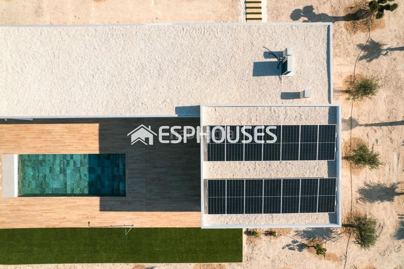 Foto 0893725c-4f46-4e4d-9fd9-1ff8137bd8d9. Casa amb aparcament piscina a Pinoso