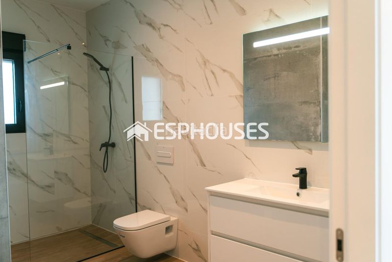 Foto 432890d8-b9a5-46c5-ae86-1035166daddc. Casa amb aparcament piscina a Pinoso