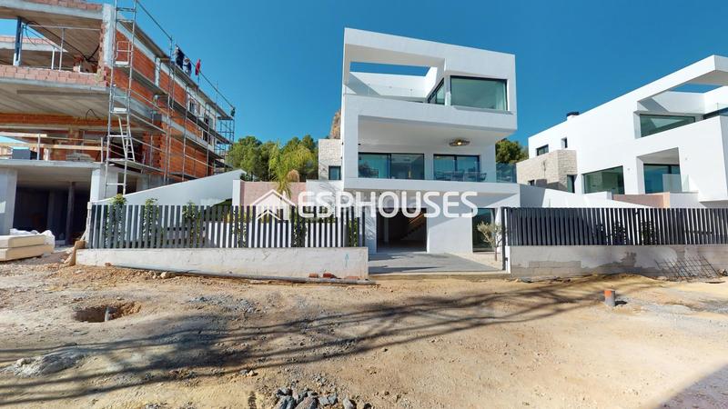 Foto 2b5de323-5600-45e2-9e98-0521c7fc5109. Casa con parcheggio piscina in Pueblo Calp