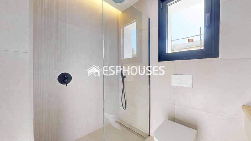 Foto 78f1b8c8-e34e-456e-9404-9f53b94e29b6. Casa con parcheggio piscina in Pueblo Calp