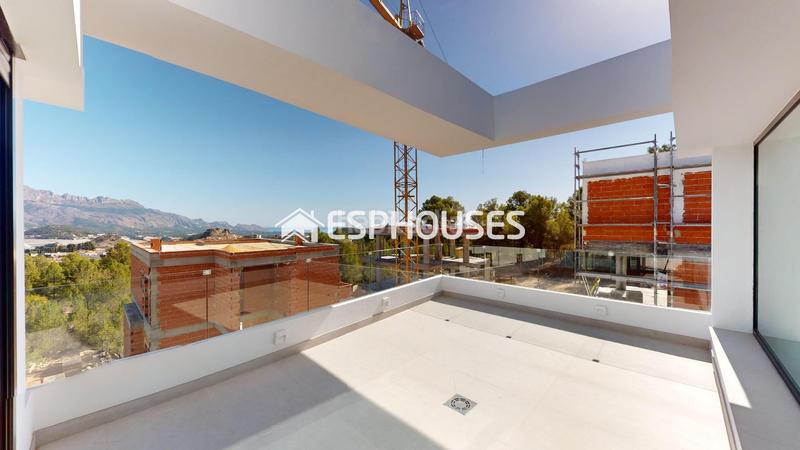 Foto 8c10b2e8-cb68-4500-92bf-4a7cceb51eaf. Casa con parcheggio piscina in Pueblo Calp
