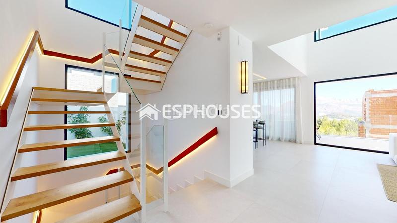 Foto ac6de784-b0b7-440e-be85-9221f25f589d. Casa con parcheggio piscina in Pueblo Calp