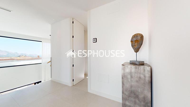 Foto d98b0a65-fc85-41e8-a9ab-1aef555146a0. Casa con parcheggio piscina in Pueblo Calp