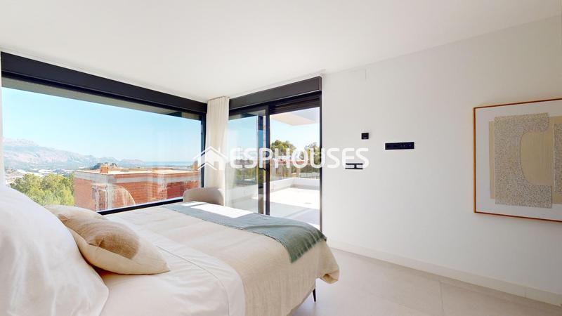 Foto ef2fc9a2-e5f1-4de4-8933-ae1c38106c97. Casa con parcheggio piscina in Pueblo Calp