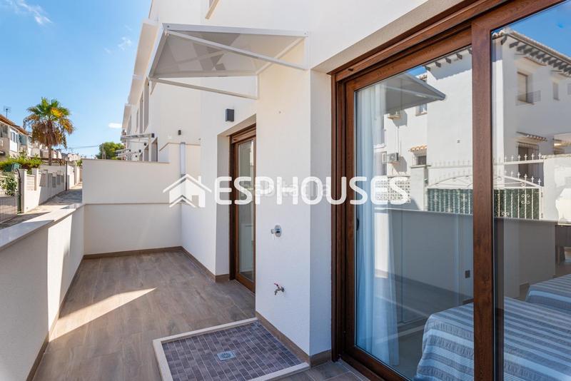 Foto 6e3790eb-b4d8-40cc-927b-adb8b40a6b62. Planta baja apartamento en planta baja en los balcones en Torrevieja