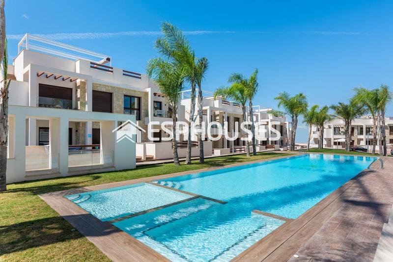 Foto 98f01289-4fad-4534-8dab-c4a03b5f7ef2. Planta baja apartamento en planta baja en los balcones en Torrevieja