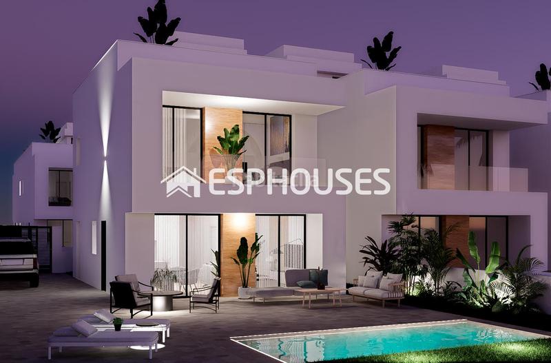 Foto ea756bc9-201a-4587-9708-2448b44240f9. Towny house with parking pool in Orihuela ciudad Orihuela