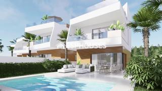 Maison à El Pinar de Campoverde. Villa de obra nueva junto al campo de golf lo romero, en pilar d