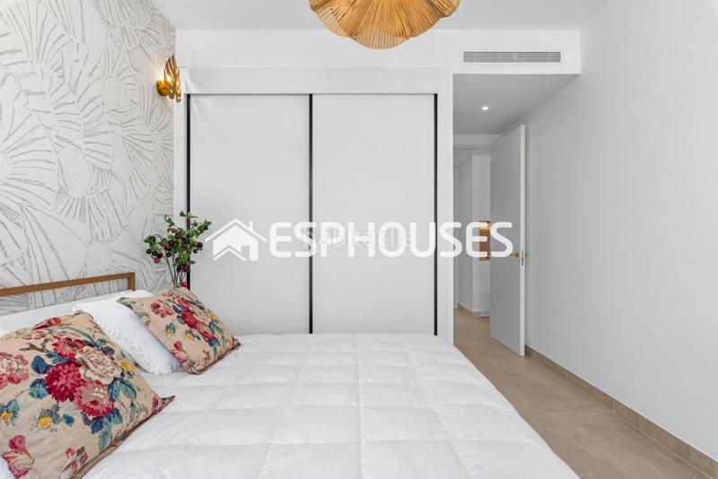 Foto 0d99189b-c464-45e2-80c9-d267632c6ebd. Àtic amb piscina a Benijófar