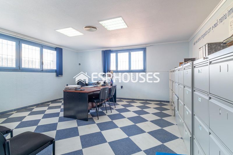 Foto 4285c7de-ef56-48a1-a5b5-2ce092efd2e1. Local comercial a San Fulgencio
