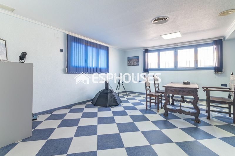Foto 64a0556a-5d41-429e-aefc-b354d023be11. Local comercial a San Fulgencio