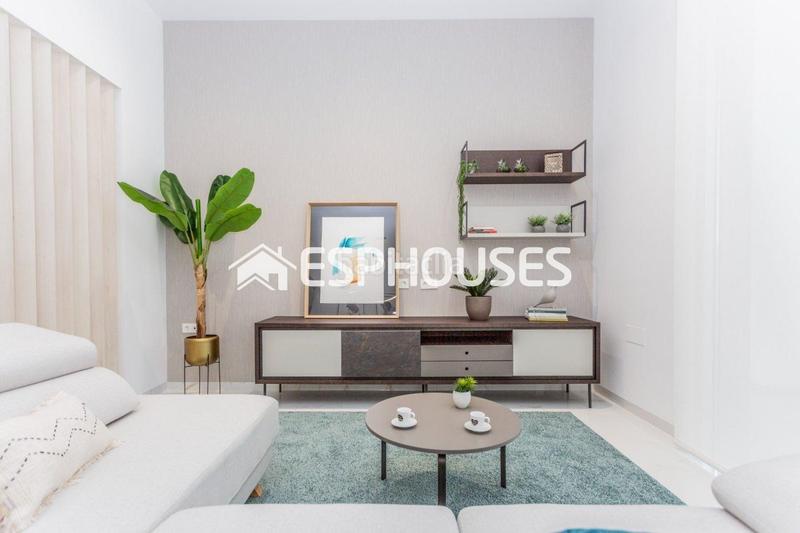 Foto 3f5ab1f4-fc1f-4412-8fa0-28ea886e738d. Casa amb aparcament piscina a Zona Carrefour - Urbanizaciones Torrevieja