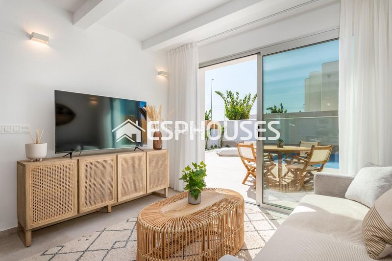 Foto 8dcd0af4-c138-4e77-a9b1-76abc30fdd25. Casa amb aparcament piscina a Las Lomas de Rame-Bahía Bella Alcázares (Los)