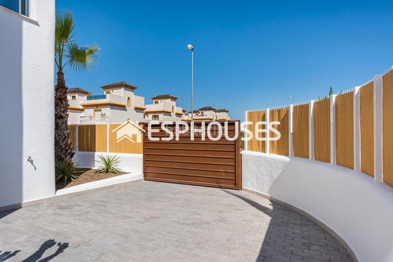 Foto c7e564ee-44d3-4058-bd11-42381f89851b. Casa amb aparcament piscina a Las Lomas de Rame-Bahía Bella Alcázares (Los)