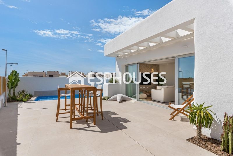 Foto 196a75f4-c540-402a-a589-1960c3a1fc6f. Casa amb aparcament piscina a Las Lomas de Rame-Bahía Bella Alcázares (Los)