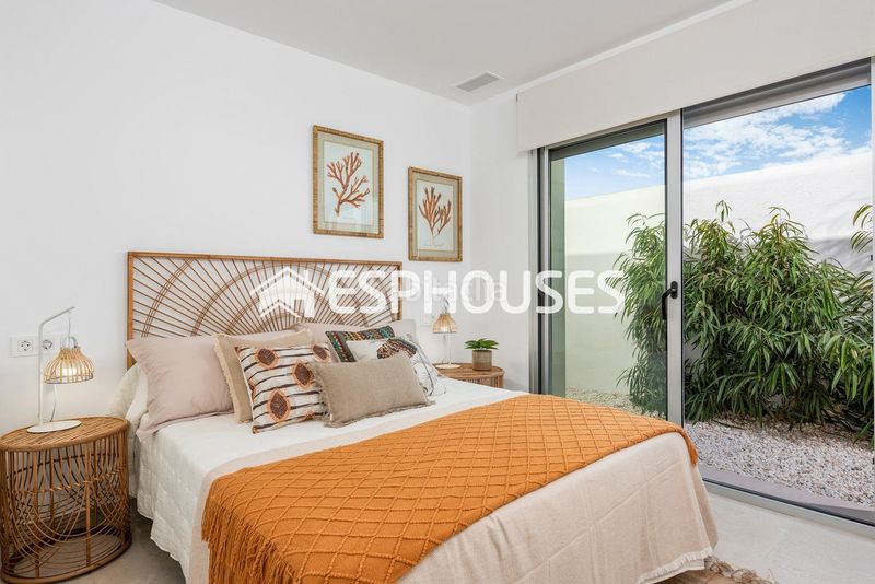 Foto 2f3e222e-ba0b-4ee7-b597-777aeff97cba. Casa amb aparcament piscina a Las Lomas de Rame-Bahía Bella Alcázares (Los)