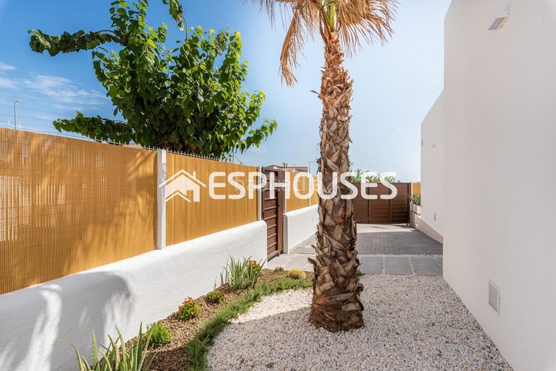 Foto f3809e4c-4073-43ca-9b79-85d638c42198. Casa amb aparcament piscina a Las Lomas de Rame-Bahía Bella Alcázares (Los)