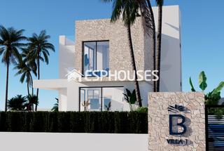 Casa a Golf Bahía. Villa de lujo de obra nueva en venta en avenida barcelona , balc