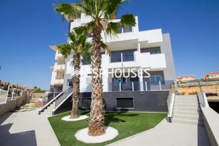 Rez-de-chaussée à Villamartín-Las Filipinas. Apartamento de obra nueva, en planta baja, en dehesa de campoamo
