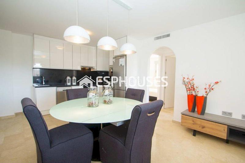 Foto 15fdd531-db21-4f99-af67-a286017ecd1d. Ground floor with parking pool in Villamartín-Las Filipinas Orihuela